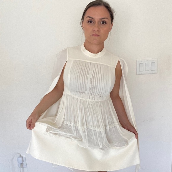 Authentic Valentino silk cape dress size 40 - Picture 7 of 10